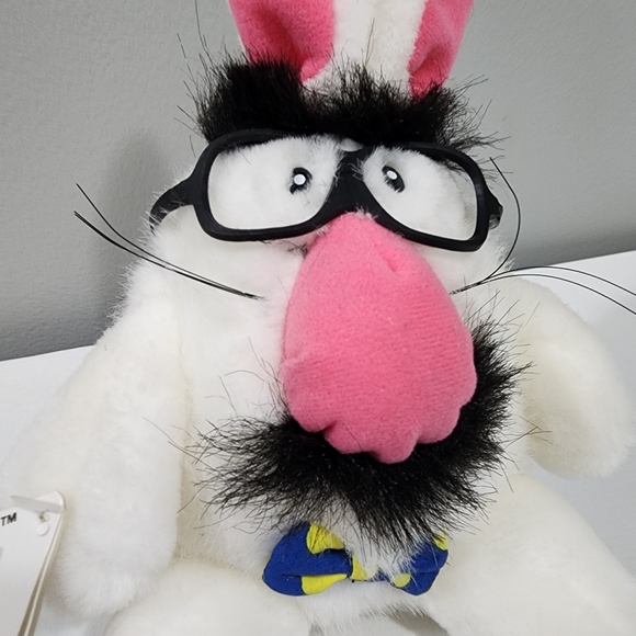 Vintage Dakin Stuffed Bunny Big Pink Nose Mustache - Black Rim Gasses Disguise - Picture 2 of 7